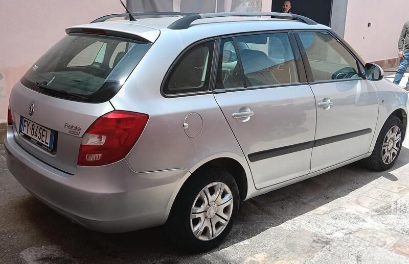 Usata Skoda Fabia Style 69 CV (50 kW) 2007 Argento Utilitaria