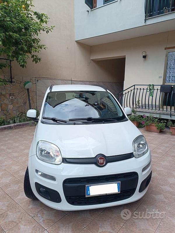 Usata Fiat Panda Lounge 85 CV (62 kW) 2020 Bianco Utilitaria