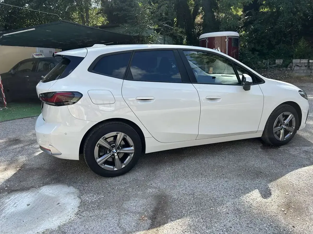 Usata BMW 218 Active Tourer 150 CV (110 kW) 2022 Bianco Monovolume