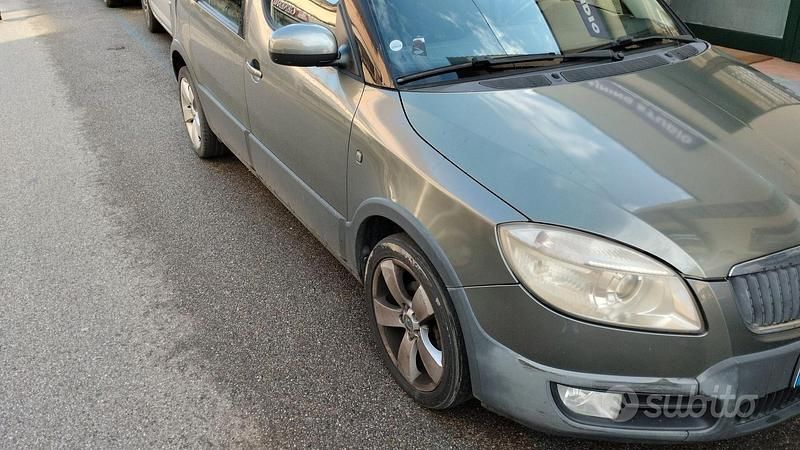 Usata Skoda Roomster Style 2007 Verde Monovolume