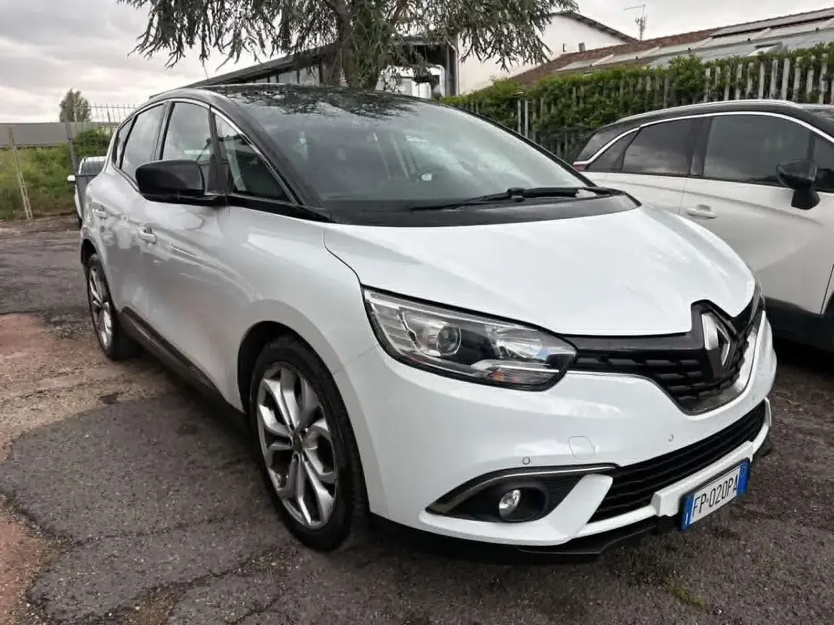Usata Renault Scénic IV 110 CV (80 kW) 2018 Bianco Monovolume