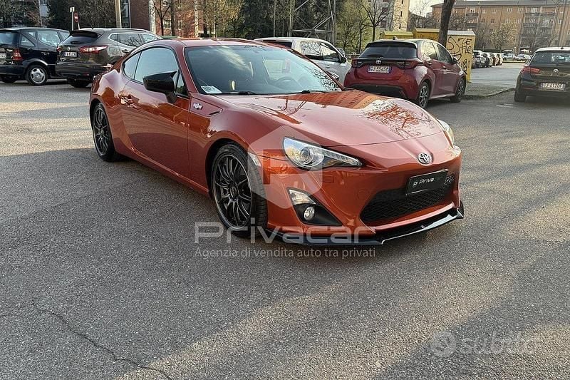 Usata Toyota GT86 GT 200 CV (147 kW) 2013 Arancione Coupé