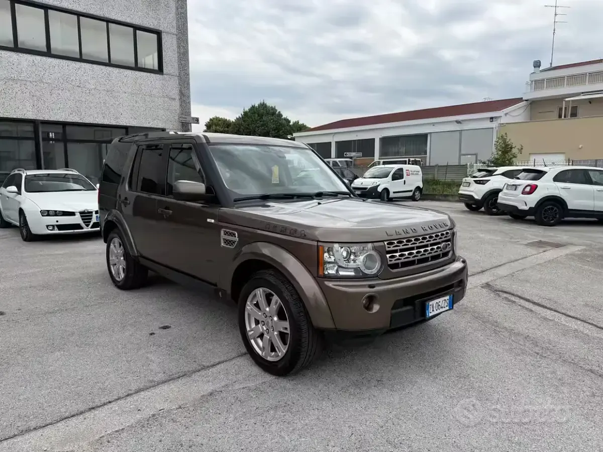 Usata Land Rover Discovery 4 SE 245 CV (180 kW) 2011 Marrone SUV