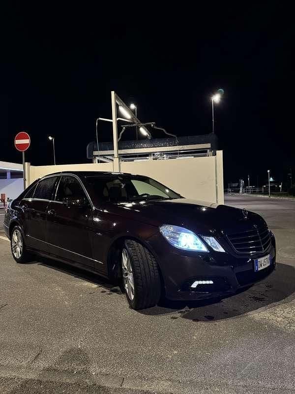 Usata Mercedes E350 Avantgarde 292 CV (214 kW) 2009 Berlina