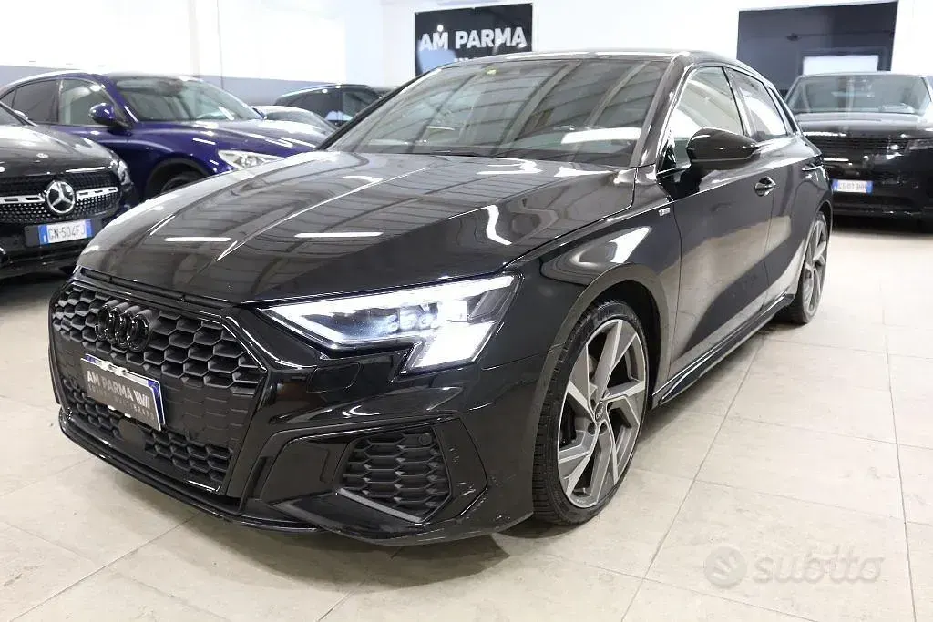 Usata Audi A3 S-Line 200 CV (147 kW) 2022 Grigio Berlina