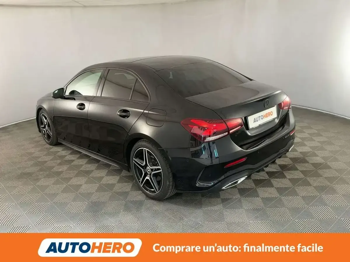 Usata Mercedes A200 AMG line 150 CV (110 kW) 2020 Nero Berlina