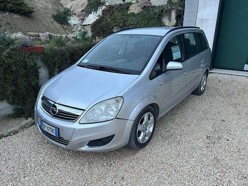 Usata Opel Zafira Enjoy 120 CV (88 kW) 2007 Monovolume