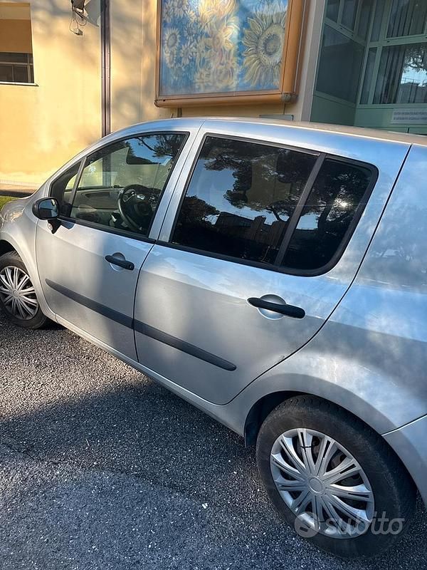 Usata Renault Modus 2005 Grigio Monovolume
