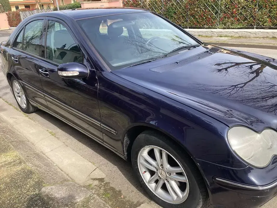 Usata Mercedes C180 Elegance 129 CV (94 kW) 2001 Berlina