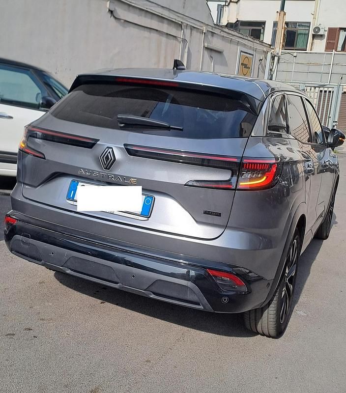 Usata Renault Austral Techno 130 CV (95 kW) 2023 Grigio SUV
