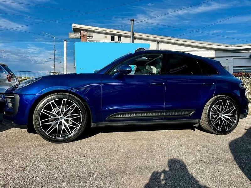 Usata Porsche Macan 265 CV (194 kW) 2023 Blu/azzurro SUV