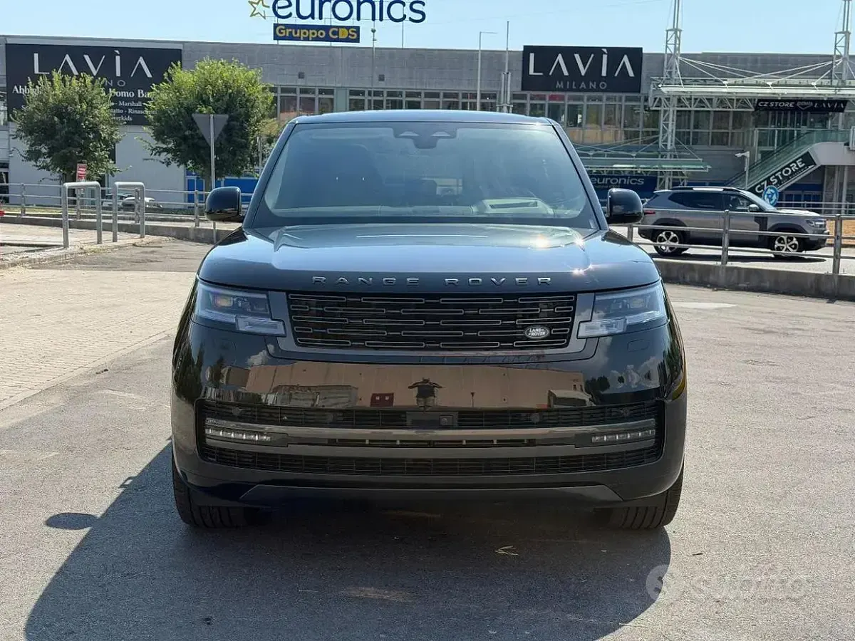 Usata Land Rover Range Rover HSE 400 CV (294 kW) 2025 Nero SUV