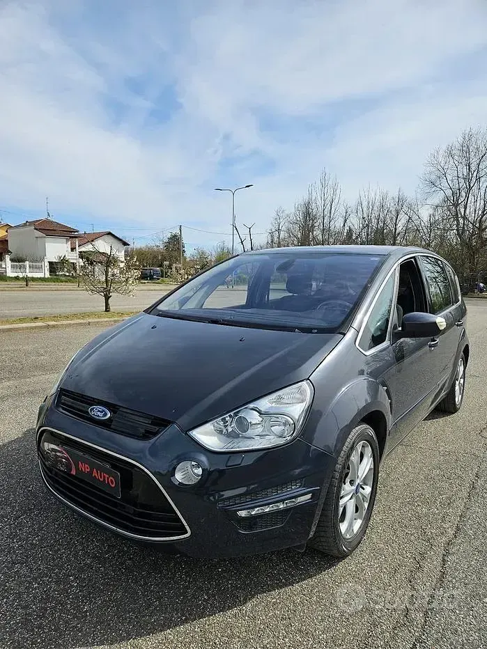 Usata Ford S-MAX Titanium 163 CV (119 kW) 2014 Grigio Monovolume