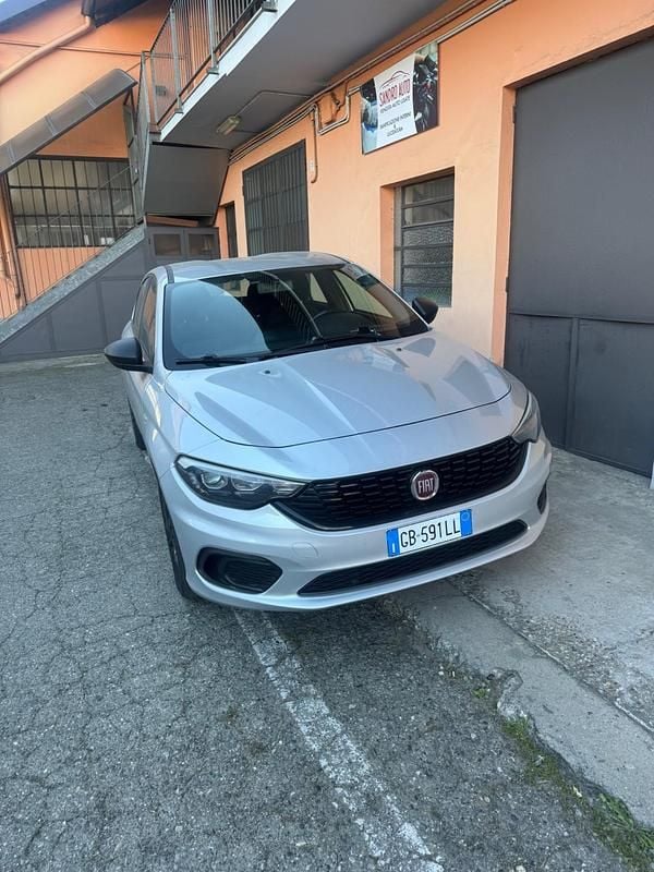 Usata Fiat Tipo Business 95 CV (69 kW) 2020 Grigio Berlina