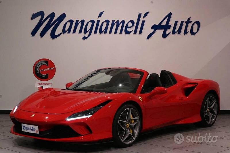 Usata Ferrari F8 721 CV (530 kW) 2021 Rosso Cabrio