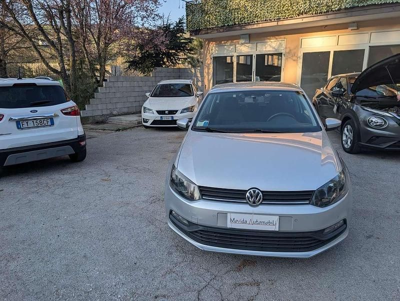 Usata VW Polo Trendline 75 CV (55 kW) 2016 Argento Berlina