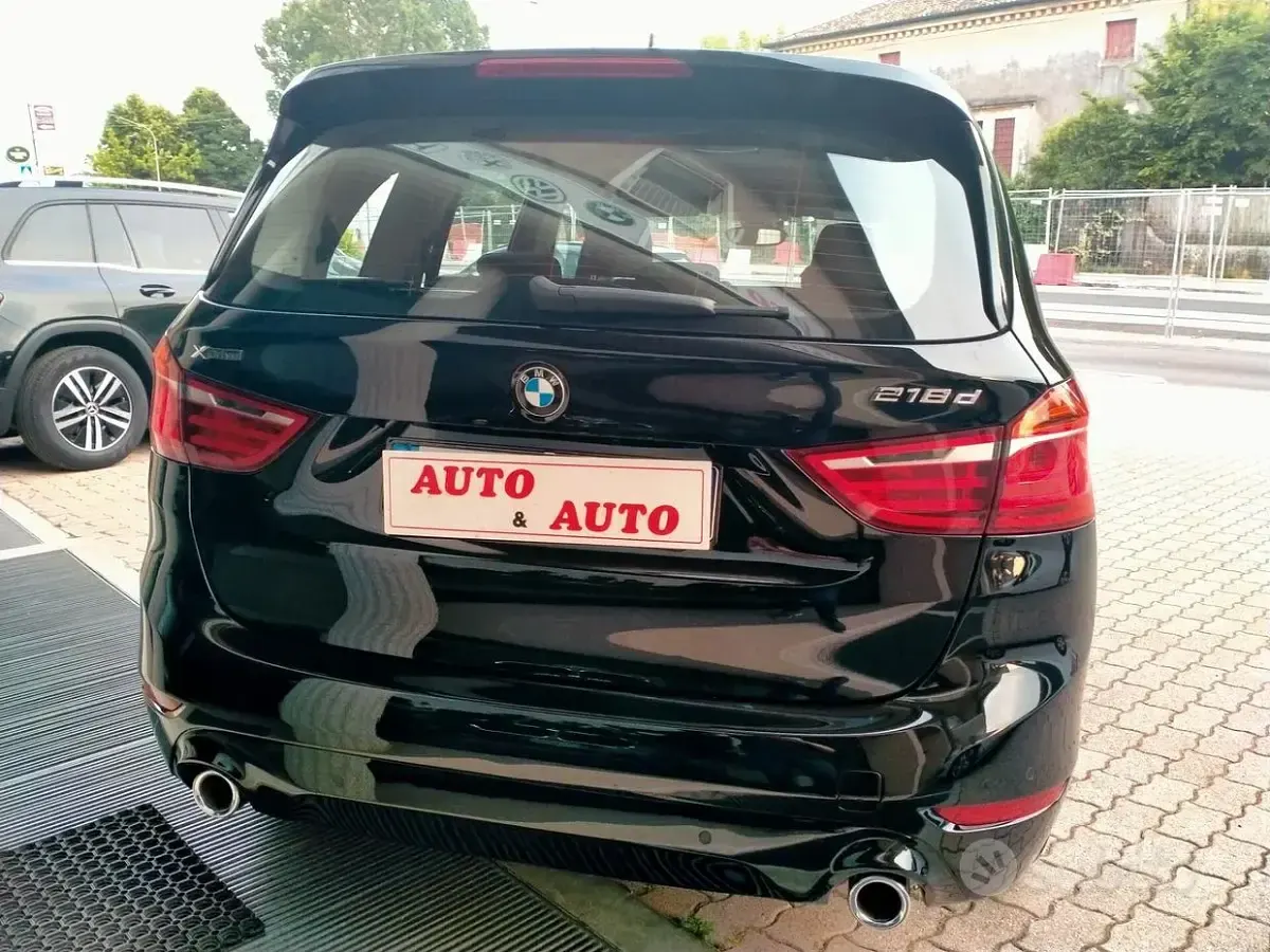 Usata BMW 218 Gran Tourer 150 CV (110 kW) 2021 Nero Monovolume