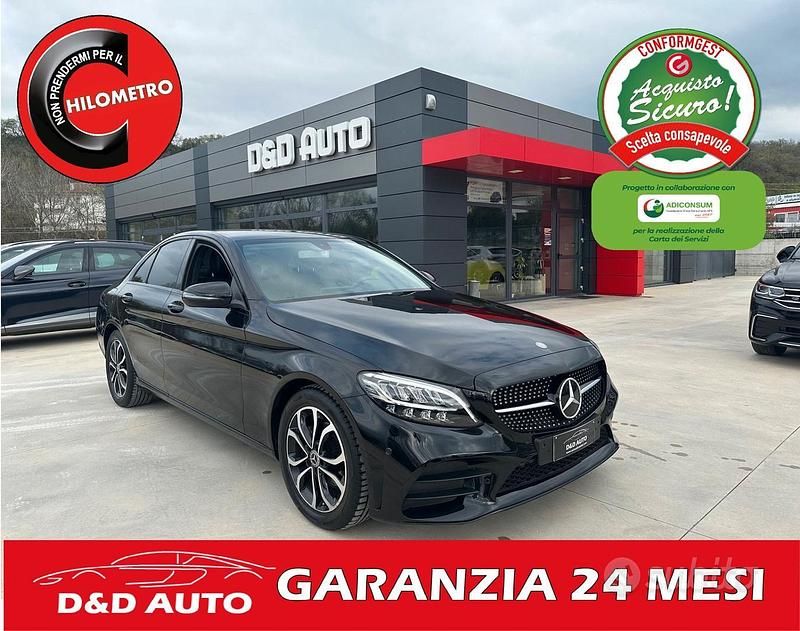 Usata Mercedes C180 122 CV (89 kW) 2020 Nero Berlina