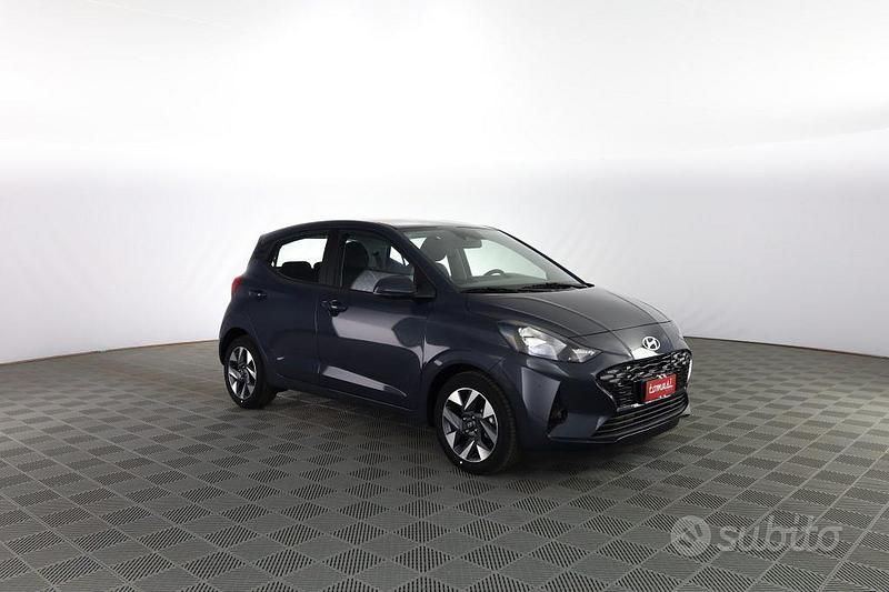 Nuova Hyundai i10 2025 Grigio Utilitaria