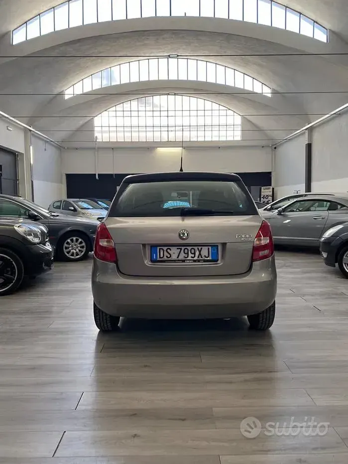 Usata Skoda Fabia Style 69 CV (50 kW) 2008 Grigio Berlina