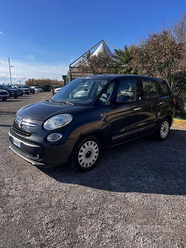 Usata Fiat 500L Living 105 CV (77 kW) 2014 Grigio Monovolume