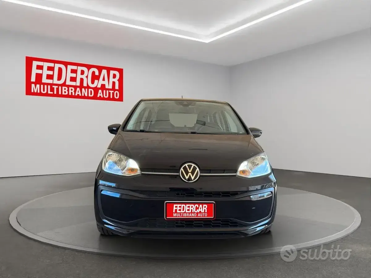Usata VW up! Move 65 CV (47 kW) 2023 Nero Utilitaria