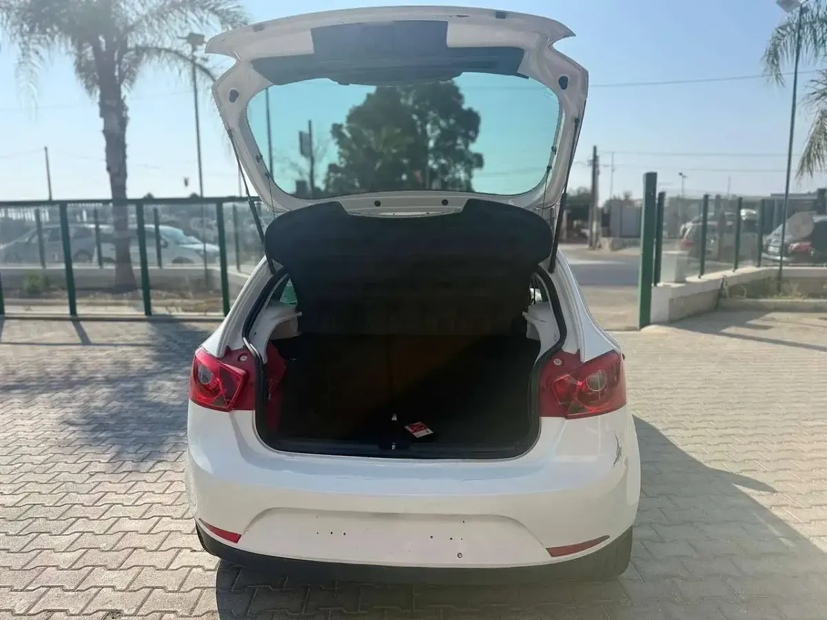 Usata Seat Ibiza SC Copa 75 CV (55 kW) 2011 Bianco Utilitaria