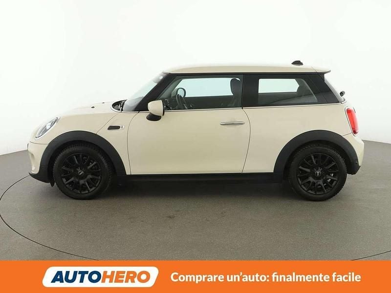 Begagnad Mini ONE 75 HK (55 kW) 2020 Beige Halvkombi