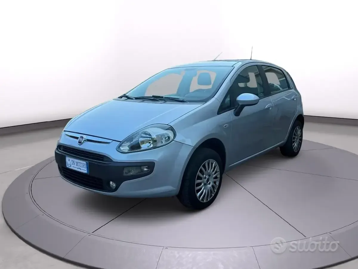 Usata Fiat Grande Punto 69 CV (50 kW) 2010 Utilitaria