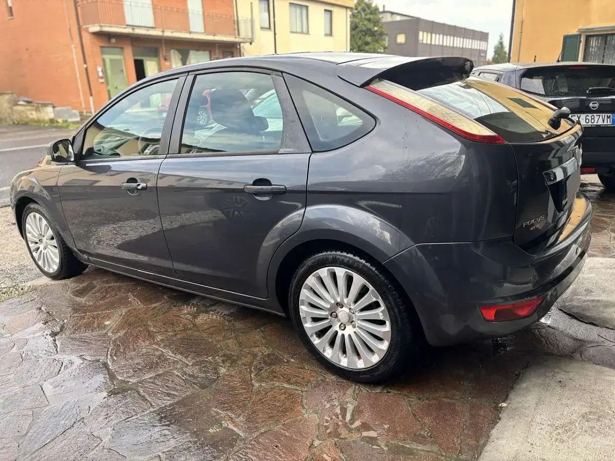 Usata Ford Focus Titanium 90 CV (66 kW) 2008 Other Berlina