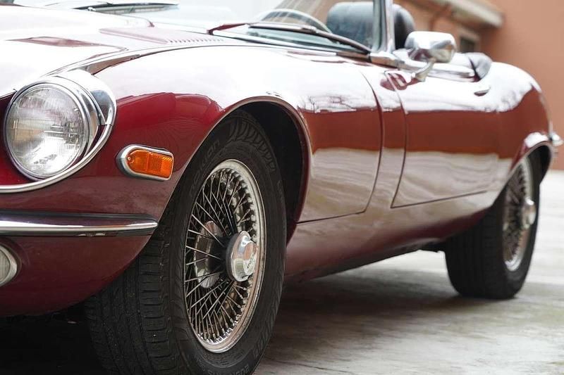 Usata Jaguar E-Type 300 CV (220 kW) 1974 Marrone Cabrio