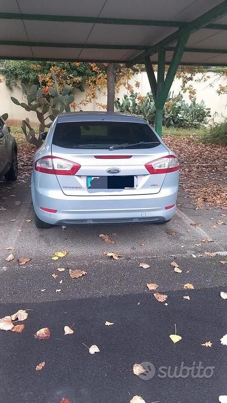 Usata Ford Mondeo 163 CV (119 kW) 2011 Grigio Berlina