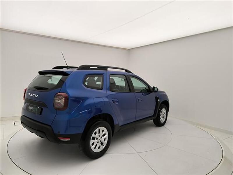 Usata Dacia Duster Comfort 101 CV (74 kW) 2022 Blu scuro SUV