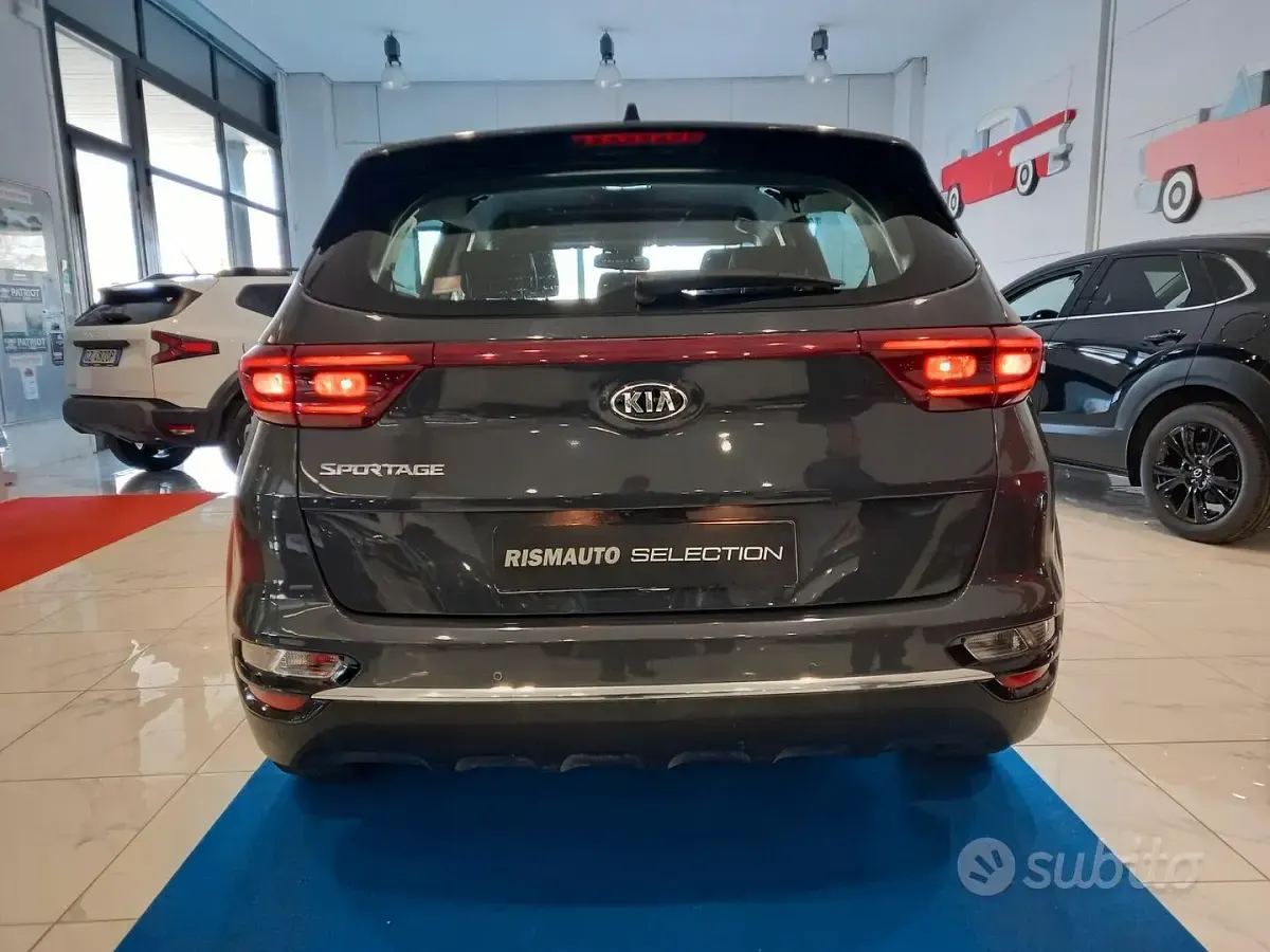 Usata Kia Sportage 126 CV (92 kW) 2020 Blu SUV