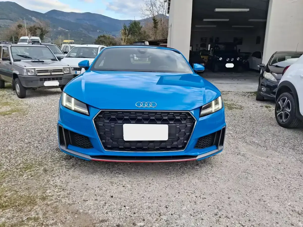 Usata Audi TT Roadster Ambiente 197 CV (144 kW) 2020 Blu Cabrio