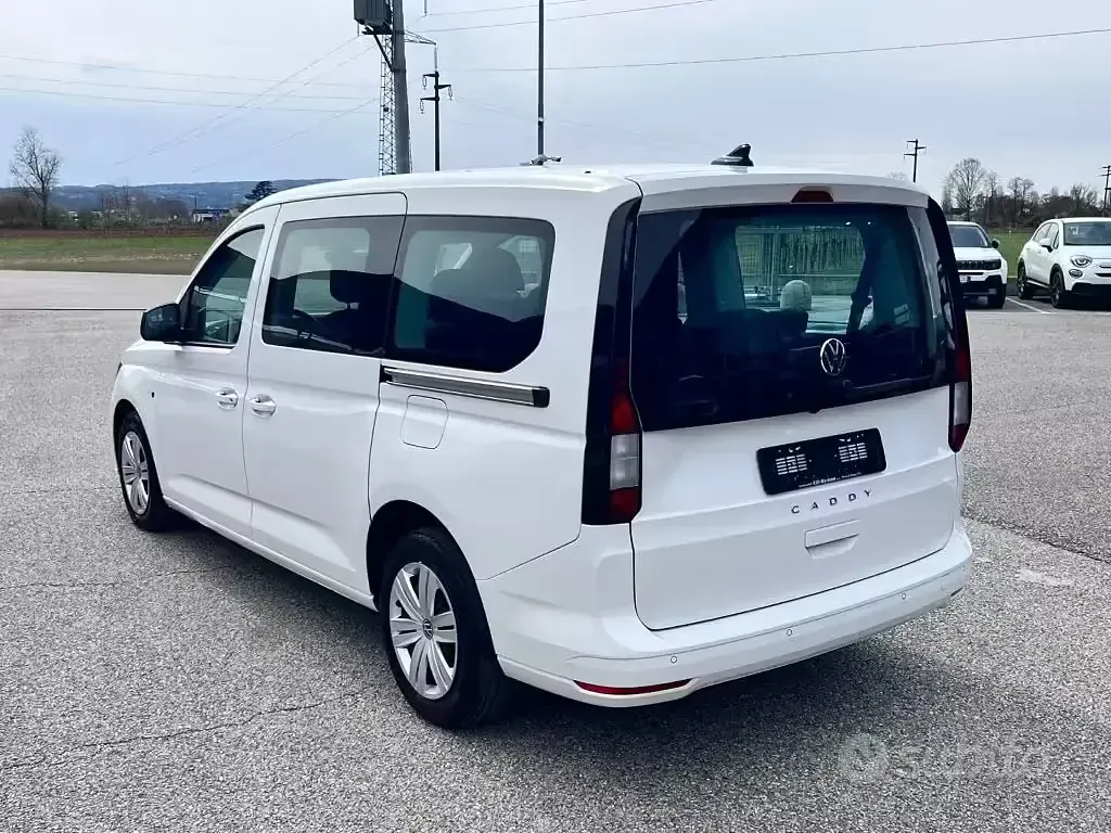 Usata VW Caddy Maxi 122 CV (89 kW) 2024 Bianco Monovolume