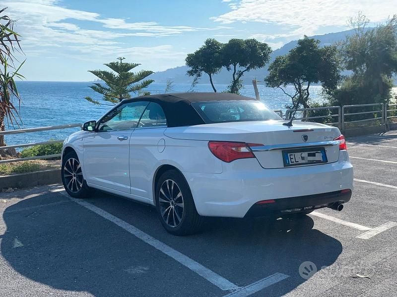Usata Lancia Flavia 170 CV (125 kW) 2012 Bianco Cabrio