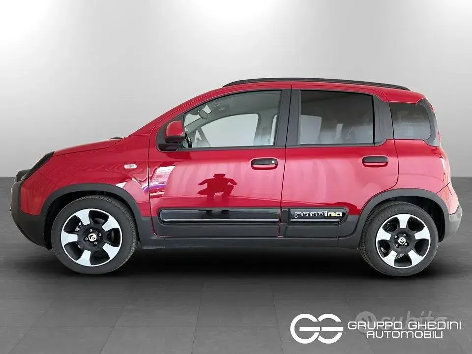 Usata Fiat Panda Cross Cross 70 CV (51 kW) 2025 Rosso Utilitaria