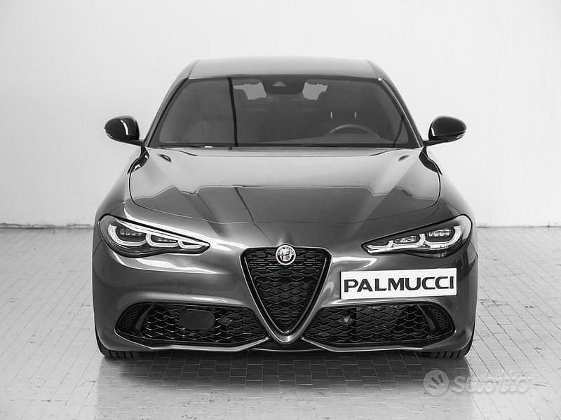 Nuova Alfa Romeo Giulia Sprint 210 CV (154 kW) 2025 Nero Berlina