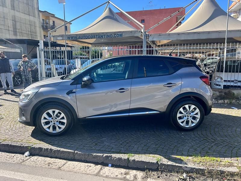 Usata Renault Captur Zen 116 CV (85 kW) 2021 Grigio SUV