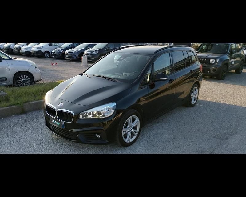 Nero Usata 2017 BMW 218 Gran Tourer Sport Line Monovolume | 14.900 € (Buon prezzo) - Immagine 1/4