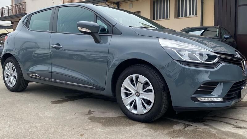 Usata Renault Clio IV Business 89 CV (65 kW) 2019 Grigio Berlina