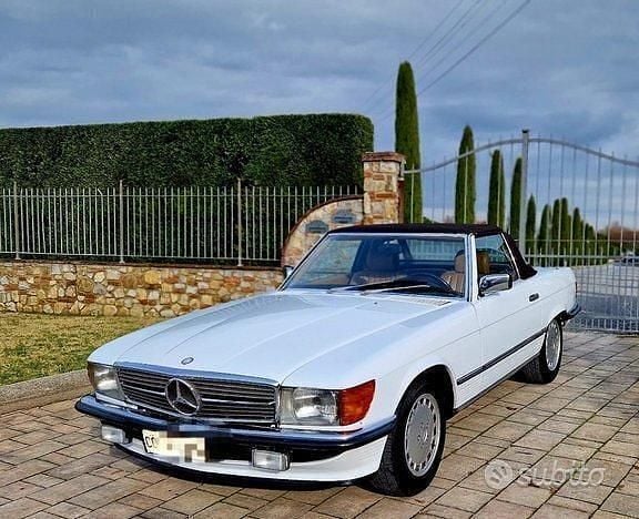 Usata Mercedes SL300 187 CV (137 kW) 1987 Bianco Cabrio