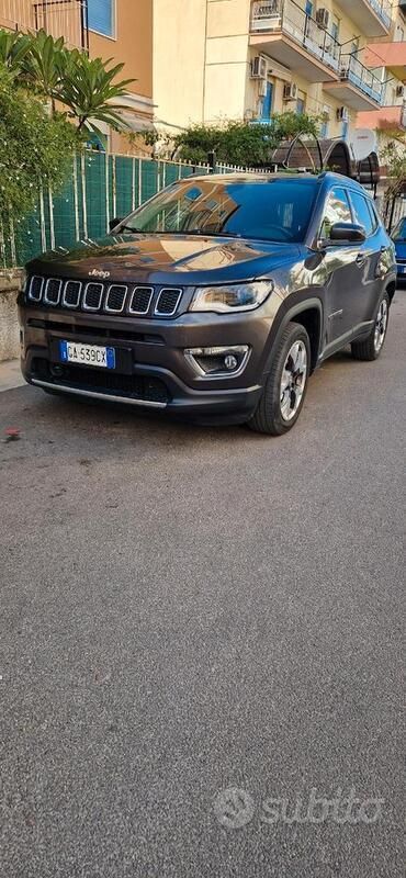 Usata Jeep Compass 120 CV (88 kW) 2020 Grigio SUV