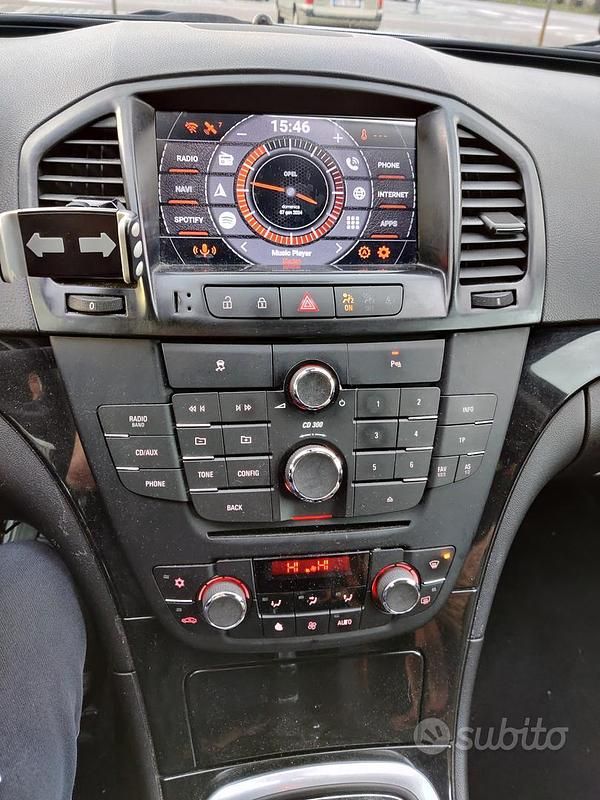 Usata Opel Insignia 131 CV (96 kW) 2010 Grigio Station wagon