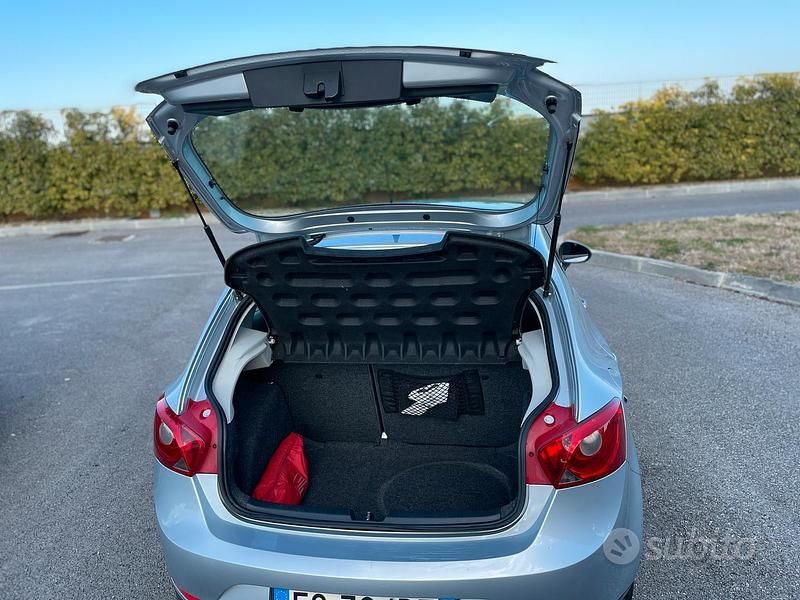 Usata Seat Ibiza Style 69 CV (50 kW) 2010 Berlina