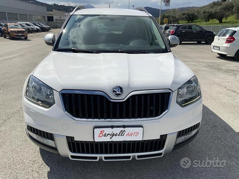 Usata Skoda Yeti Design Edition 110 CV (80 kW) 2016 Bianco SUV