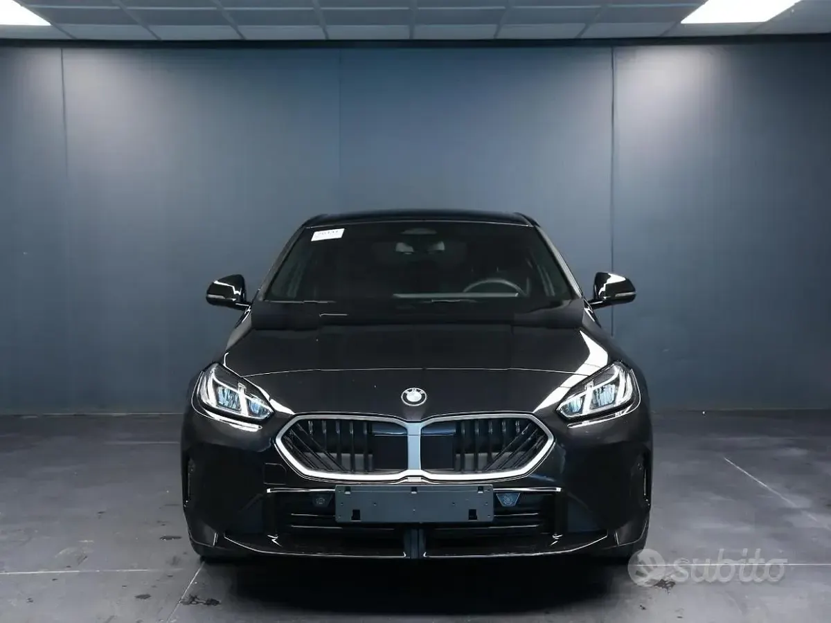 Gebraucht BMW 118 M Sport 150 PS (110 kW) 2025 Schwarz Kleinwagen