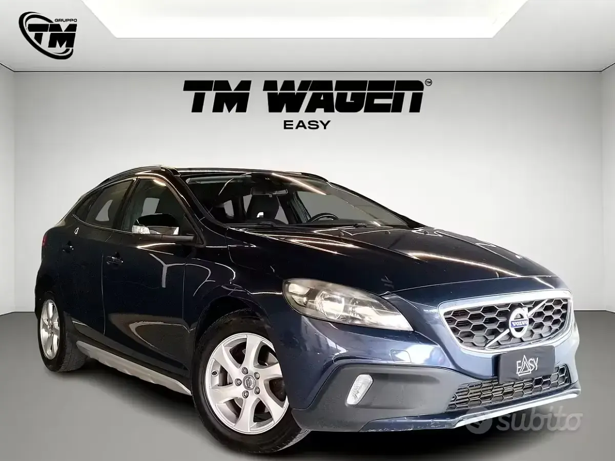 Usata Volvo V40 CC Kinetic 115 CV (84 kW) 2015 Blu/azzurro Station wagon