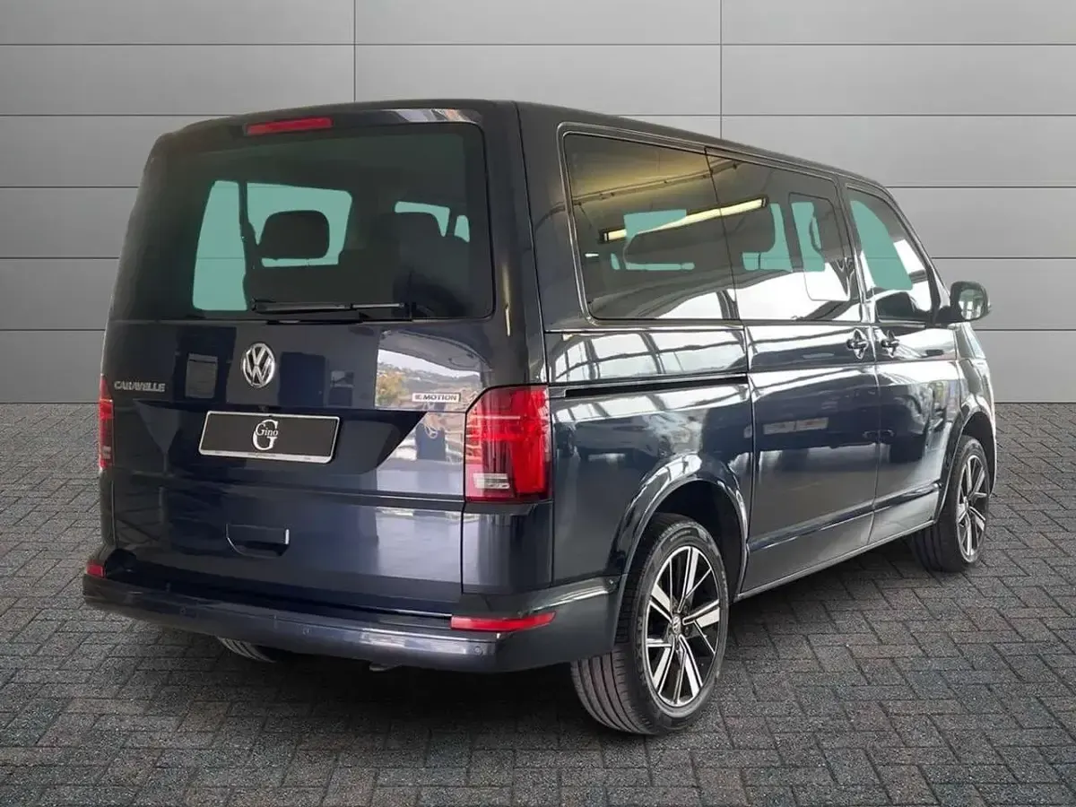 Usata VW Caravelle Comfortline 204 CV (150 kW) 2023 Blu Furgone